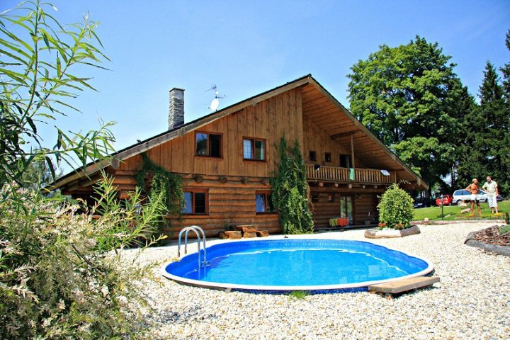 Cottages with pool
