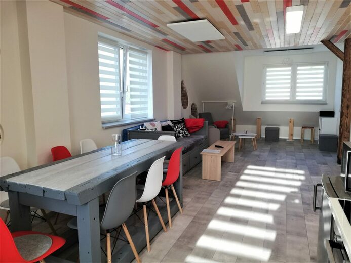 Apartmany-Pod-Capy-Nasavrky-cerveny-4-1-scaled - U vodní nádrže Křižanovice