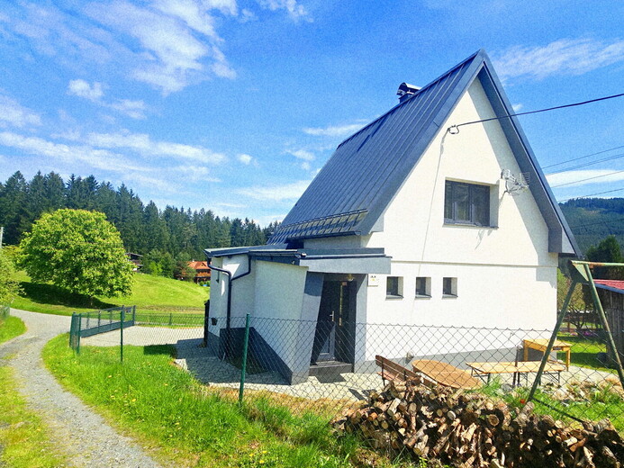 20250514_141840 - Bílá