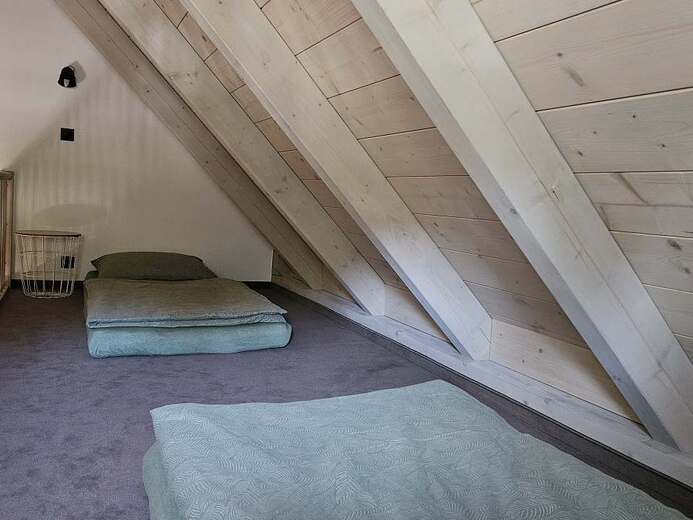 pokoj-6-luzek-hambalka-3cae- - Pod Tanvaldským Špičákem