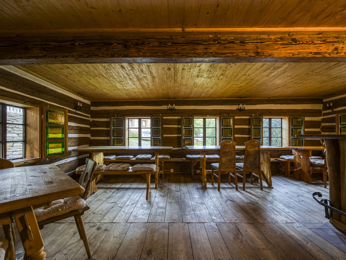 4_spolecenska_mistnost - Vír