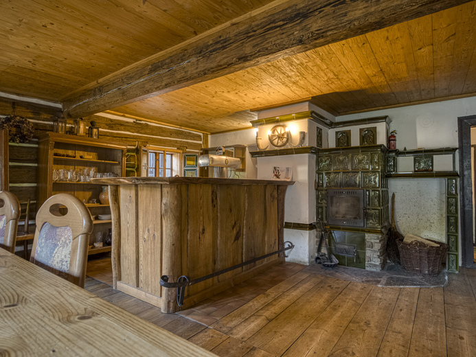 5_spolecenska_mistnost - Vír