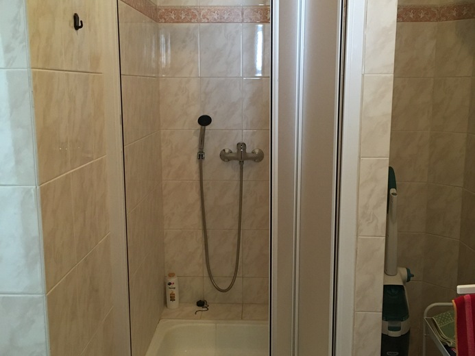 Sprcha - U hradu Křivoklát