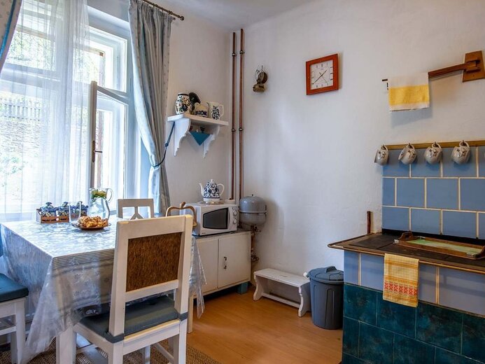kuchyne-s-vyhledem-do-zahrady-b199-2126-1211391 - Kvaslice