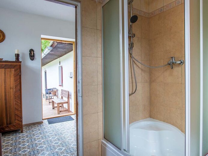 prostorna-chodba-bc7b-f0b7-1211389 - Kvaslice