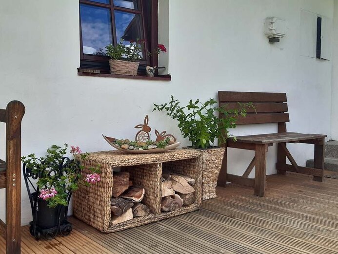 posezeni-na-terase-6e0b-2126-872596 - Kvaslice