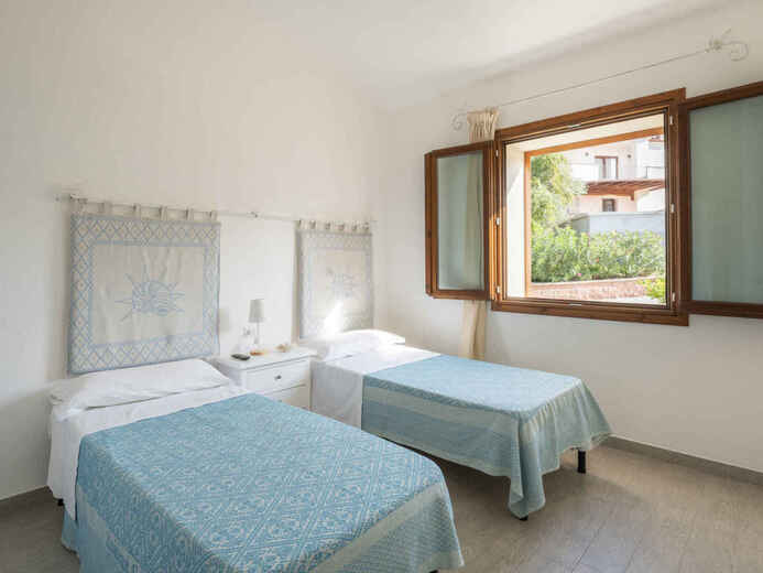 2410206 - Sardinie-Badesi