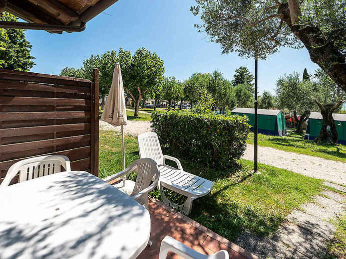 1961208 - Lago di Garda-Moniga del Garda